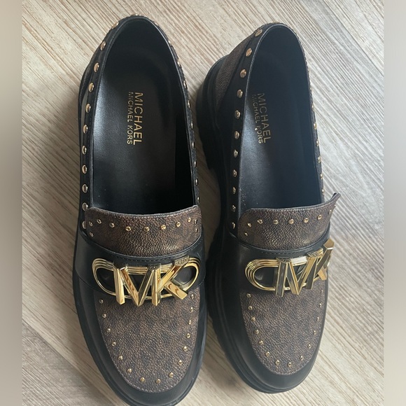 Michael Kors studded leather loafers - Picture 3 of 9